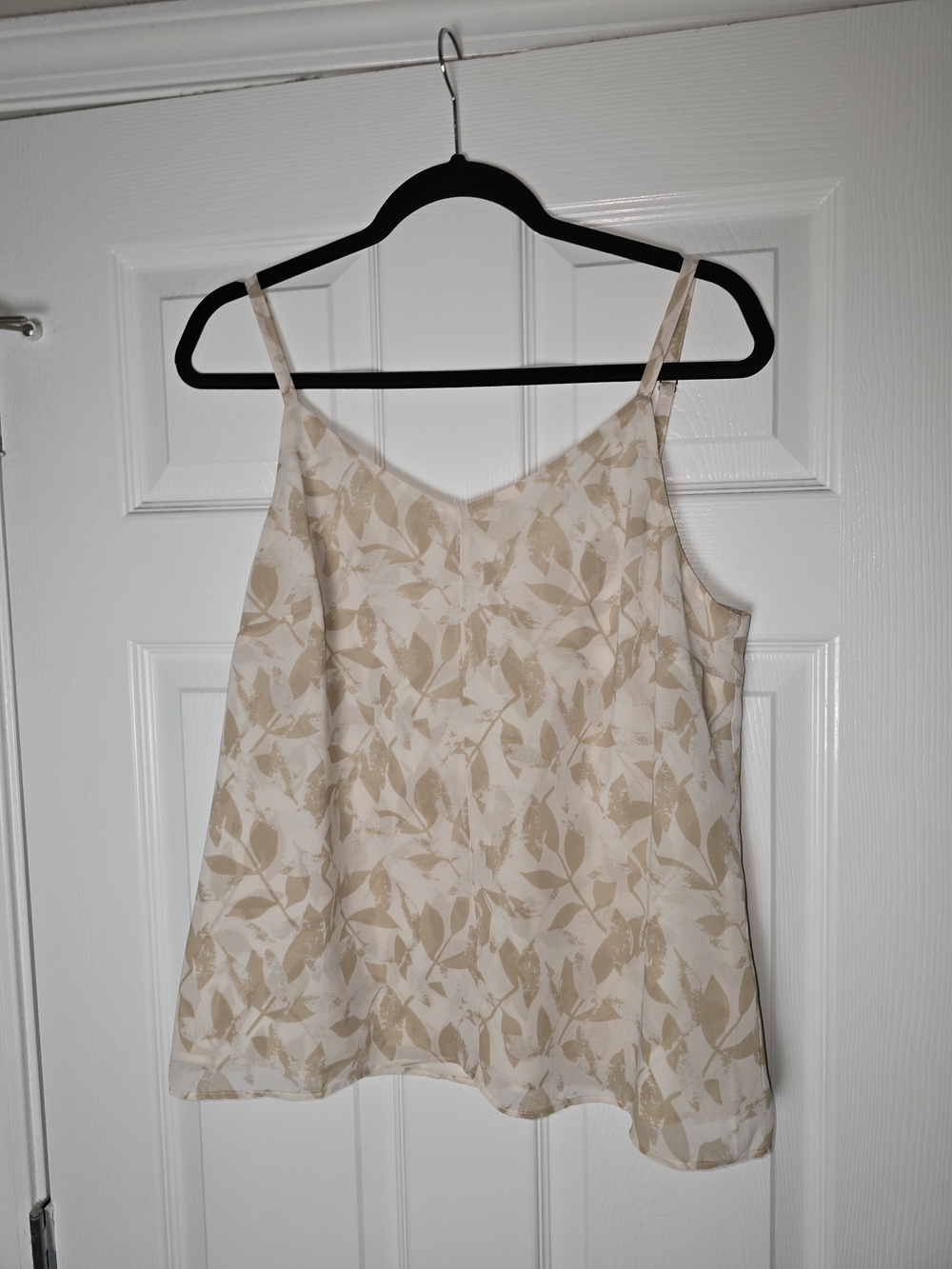 CAbi Cream and Beige Leaf-Print Camisole Size Medium